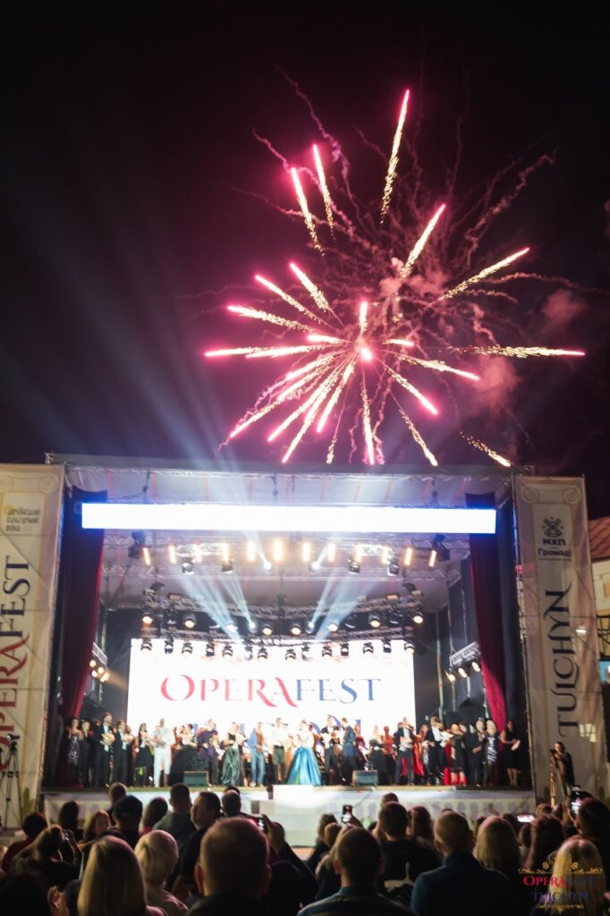 Підсумки OPERAFEST TULCHYN-2021: феєрія навіть у дощ, нові рекорди і понад 150 тисяч глядачів